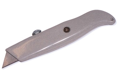 NÓŻ UNIWERSALNY WYSUWANY 150MM ALUMINIUM NÓŻ UNIWERSALNY WYSUWANY 150MM ALUMINIUM