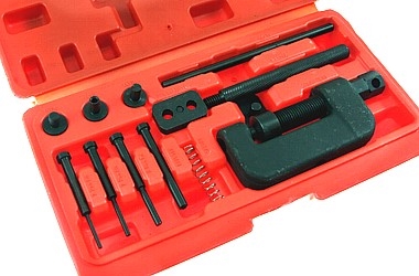 CHAIN BREAKER AND RIVETING TOOL 
13X