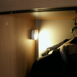 LAMPKA NOCNA LED Z CZUJNIKIEM RUCHU ZMIERZCHU 3SMD ADHESIVE 3xAAA SENSOR LAMPKA NOCNA LED Z CZUJNIKIEM RUCHU ZMIERZCHU 3SMD ADHESIVE 3xAAA SENSOR