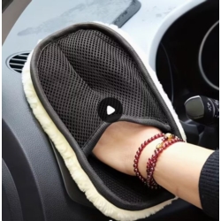                             SOFT MICROFIBER CAR CLEANING GLOVE 15.24X25.4CM
                          