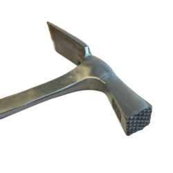 MŁOTEK MURARSKI BERLIŃSKI KUTY 960G D/F MAGNETIC MONOBLOCK RUBERRIZED HANDLE