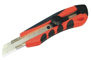CUTTER, LAME CASSABLE 18MM, TPR HANDLE, METAL SLIDE RAIL