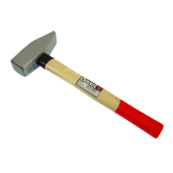 MŁOTEK ŚLUSARSKI Z DREWNIANYM TRZONKIEM D/F 2000G