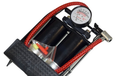 POMPE A PIED AVEC MANOMETRE 2 CYLINDERS