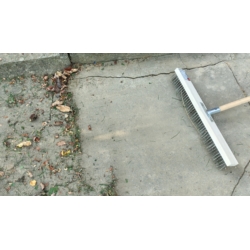 BROSSE D'ACIER POUR MARCHES, SOLS EN BÉTON, PAVÉS 